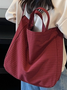 Grand sac cabas en toile à carreaux rouges avec double poignée et bandoulière chic