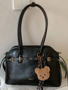 Sac Fourre-tout de Grande Capacité pour Femmes en Cuir PU Rétro Sac à Épaule en Cire d'Huile Sac à Main de Bureau Avec Pendentif Ours