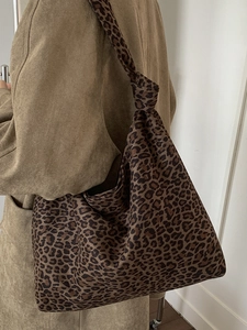 Modische Canvas-Einkaufstasche mit Leopardenmuster, Knotendetail und Hobo-Design für Damen