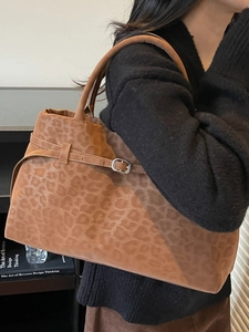 Retro leopard print faux suede tote bag with large capacity and side buckle detail