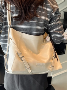 Retro cream white large capacity tote backpack with MUONSHARK label and baseball charm