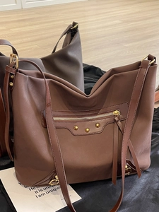 Large Vintage PU Leather Tote Bag For Women Retro Rivet Tassel Shoulder Bag Hobo Crossbody Bag Daily Office Fashion Handbag