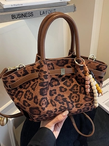 Leopardenmuster Wildleder Handtasche Für Damen 2025 Herbst Mode Schicke Umhängetasche Commuter Tote Mit Perlenanhänger