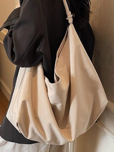 Minimalistische beige XXL-Canvas-Tragetasche für Herbst-Reisen und Freizeit-Schultertasche