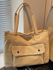 Large Capacity Tote Bag Fabric Minimalist Shoulder Bag Women Urban Commuter School Handbag Lightweight Practical Daily Bag