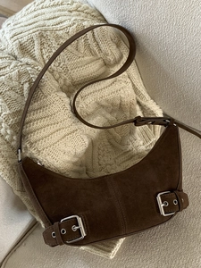 Petit Sac Croissant en Suédine PU pour Femmes Sac sous le Bras Minimaliste Avec Boucle Métallique Sac Hobo Rétro