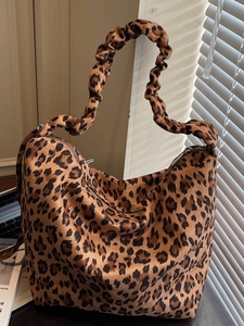 Leopard Print Shoulder Bag For Women Large Capacity Suede Tote Bag Pleated Strap Retro Fashion Commuting Hobo Handbag