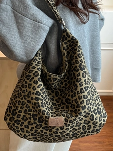 Retro leopard print canvas tote bag for women with large capacity and leather logo detail