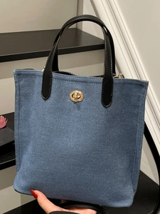 Petit Sac à Bandoulière Carré en Cuir PU pour Femmes Sac à Main Rétro avec Fermoir en Métal Élégant Sac Crossbody pour le Quotidien