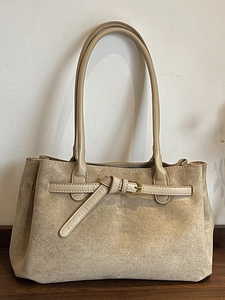 Borsa a spalla vintage in pelle scamosciata kaki con fibbie decorative per donna