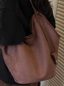Brown suede-like tote bag for women featuring a minimalist retro style and large capacity