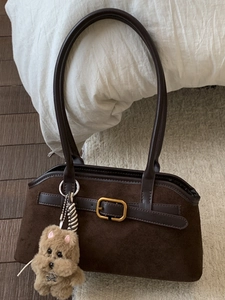 Borsa Sottobraccio con Stampa Leopardata Donna 2025 Nuova Borsa a Spalla in Pelle PU Retrò con Ciondolo Cane in Peluche Moda Minimalista
