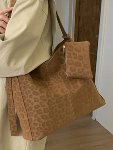 Classic leopard print suede tote bag with large capacity and detachable small pouch