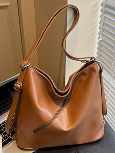Vintage brown large capacity faux leather tote bag with silver zipper and shoulder strap
