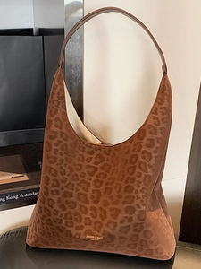 Vintage PU Leather Large Capacity Hobo Shoulder Bag For Women Retro Tote Bag With Wood Bead Tassel Elegant Daily Commute Purse