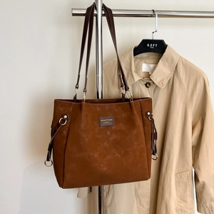 Minimalist large brown suede tote bag for women, stylish 2025 shoulder bag style