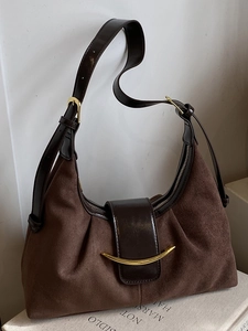 Sac Hobo Rétro en Suède Patchwork pour Femmes Grande Capacité Sac à Épaule Avec Boucle en Or Croissant Bandoulière Réglable