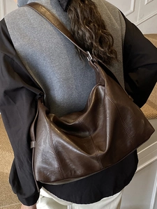 Vintage dark brown matte hobo shoulder bag with adjustable strap for women in 2025