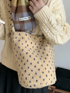 Chic star pattern fleece bucket bag for women, minimalist high-capacity shoulder tote bag