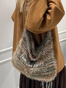 Borsa tote in ecopelliccia marrone con ricamo fur fur party per lo stile autunnale