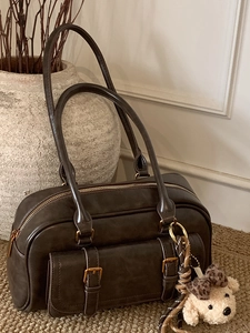 Women Urban Minimalist PU Leather Bowling Bag Large Capacity Retro Boston Shoulder Bag With Plush Pendant Stitched Handbag