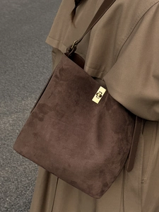 Retro suede bucket tote bag in dark coffee with golden metal lock and long strap