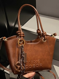 Sac Seau Rétro en Cuir PU pour Femmes Minimaliste Couleur Unie Sac à Bandoulière Avec Poignée à Nœud et Détail Lettre Gaufrée
