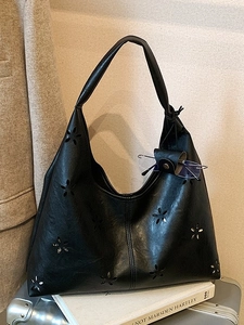Large Capacity Laser Cut Floral Hollow PU Leather Hobo Shoulder Bag Vintage Urban Simple Tote Bag For Women Commuting Daily