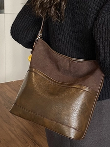 Retro deep brown large capacity shoulder tote bag with mixed textures and floral charm