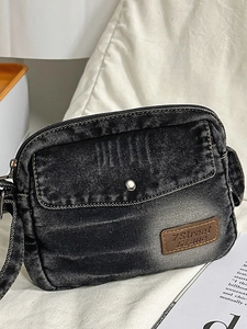 Sac à Épaule en Denim Lavé Rétro pour Femmes Sac Bandoulière Vintage Carré avec Poche Avant Bandoulière Réglable Sac à Main Mode