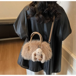Sac fourre-tout d'hiver en peluche café clair avec pendentif lapin et sangle en cuir