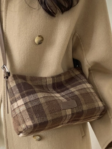 Brown plaid tote bag with vintage check pattern for winter office commute style
