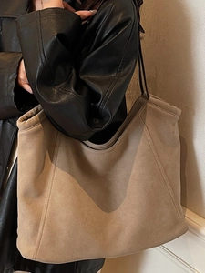Minimalist large suede tote bag in khaki finish for winter daily commuting style