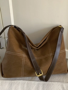 Korean Style Large Capacity Tote Bag For Women PU Leather Minimalist Retro Shoulder Bag With Contrast Stitching Commuter Hobo Bag