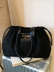 Sac Fourre-tout en Suède à Grande Capacité pour Femmes Minimaliste Cordon de Serrage Sac à Épaule avec Poignée Creuse