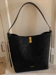 Sac Seau Vintage en Cuir PU Mat pour Femmes Grande Capacité Sac à Épaule Rétro Avec Pendentif Pompon Serrure Métallique