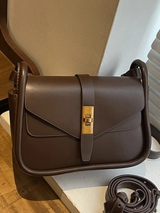 Borsa a Spalla Piccola Quadrata in Pelle PU Minimalista Urbana da Donna Borsa a Tracolla con Patta e Cuciture Retro e Hardware Oro