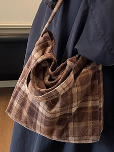 Sac hobo classique en laine à carreaux marron pour le trajet quotidien automne hiver
