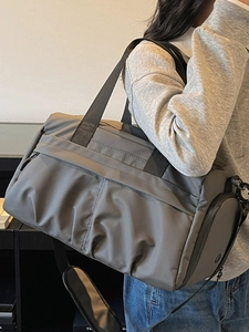 Waterproof dark grey gym bag with large capacity and dry-wet separation for sports travel