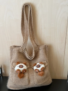Lazy style khaki knit tote bag with 3D plush Siamese cat pockets for winter casual commute