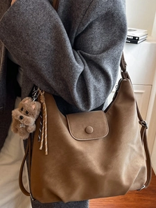 Sac à épaule vintage marron en similicuir de grande capacité avec pendentif chiot peluche