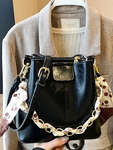 Vintage PU Leather Bucket Bag For Women Large Capacity Shoulder Crossbody Bag With Scarf Decoration Metal Chain Handle Bag