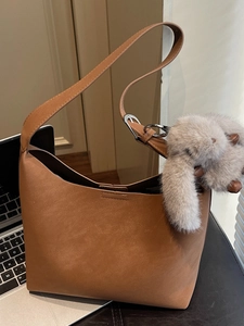 Women Retro PU Leather Hobo Bag Large Capacity Simple Urban Commuter Underarm Shoulder Crossbody Bag With Plush Rabbit Charm