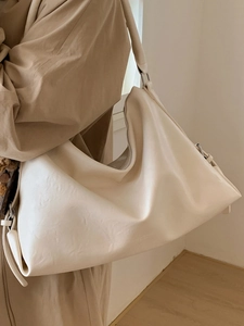 Grand sac bandoulière vintage blanc crème minimaliste en cuir souple de qualité