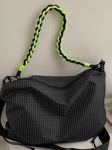 Women Large Capacity Checkered Crossbody Bag Casual Sporty Tote Bag Lightweight Polyester Shoulder Bag With Braided Handle