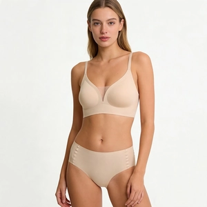 Seamless V-neck breathable nude mesh lingerie set with wire-free bra and panties