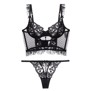 Ensemble de lingerie en dentelle française avec soutien-gorge push-up et string assorti