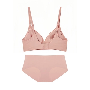 Seamless jelly bra set in dusty pink with adjustable straps and matching briefs
