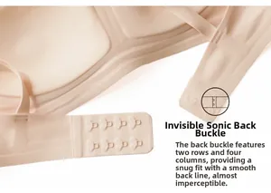 Dettaglio del reggiseno senza cuciture con chiusura posteriore a due file e quattro colonne
