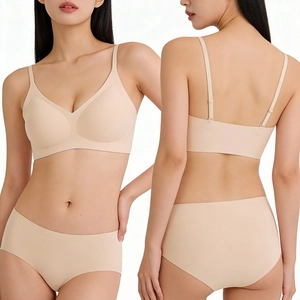 Ensemble Soutien-Gorge Sans Couture Sans Armatures Col en V Bonnet Mince Push Up Lingerie Bretelles Croisées Top And Bottom Quotidien